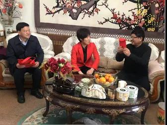 春節(jié)前夕酒泉市國(guó)資委領(lǐng)導(dǎo)看望慰問(wèn)敦煌種業(yè)老干部老黨員、困難職工