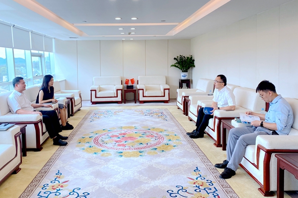 中小擔(dān)保與進(jìn)出口銀行廣西分行、郵儲(chǔ)銀行廣西區(qū)分行洽談業(yè)務(wù)合作